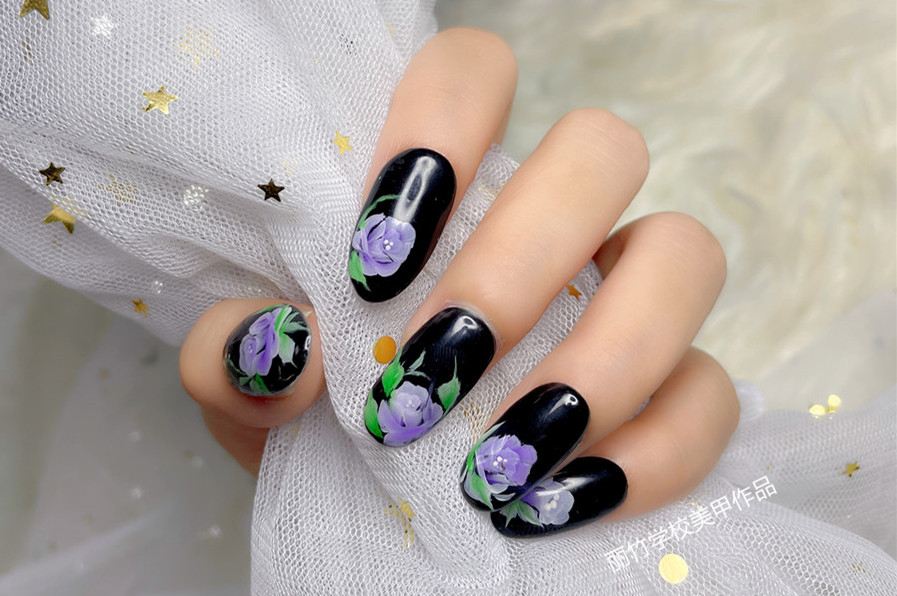 廣西美甲十佳學校作品--手繪玫瑰花美甲、秋日花朵美甲,