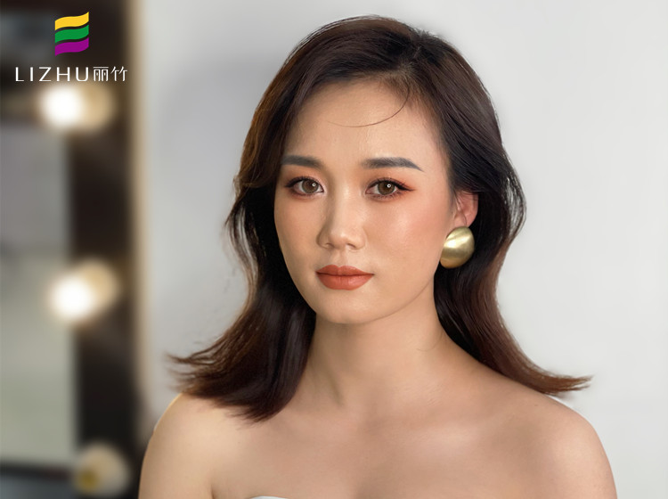 輕泰妝造型，南寧網(wǎng)紅彩妝造型學校作品