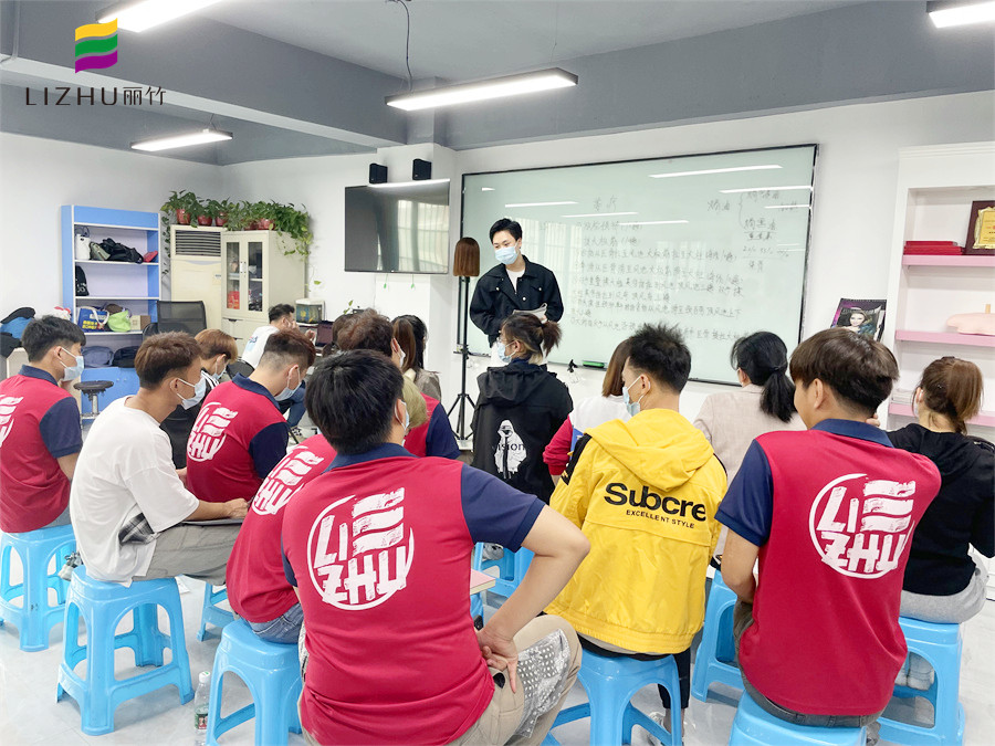 生姜洗頭的好處？南寧美發(fā)洗護(hù)學(xué)校理論講解