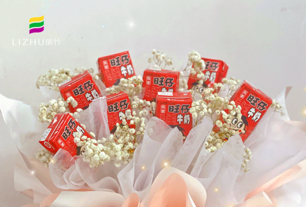 網(wǎng)紅大零食花束，南寧婚慶花藝培訓學校作品