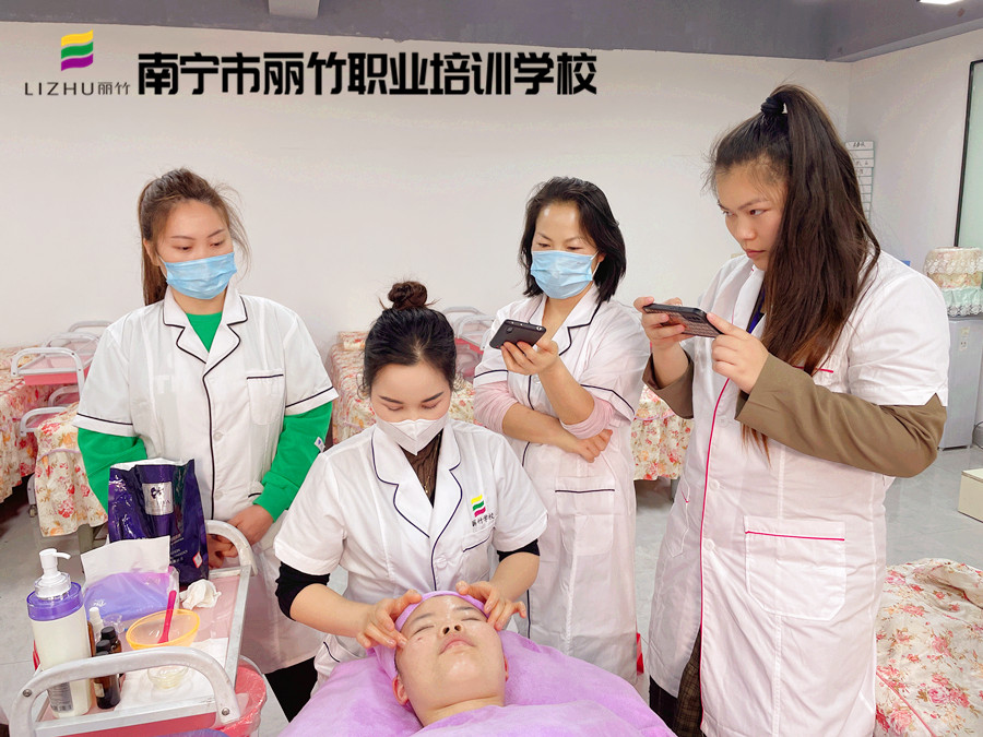 點(diǎn)按太陽(yáng)（xue）的注意事項(xiàng)，南寧按摩學(xué)校培訓(xùn)內(nèi)容