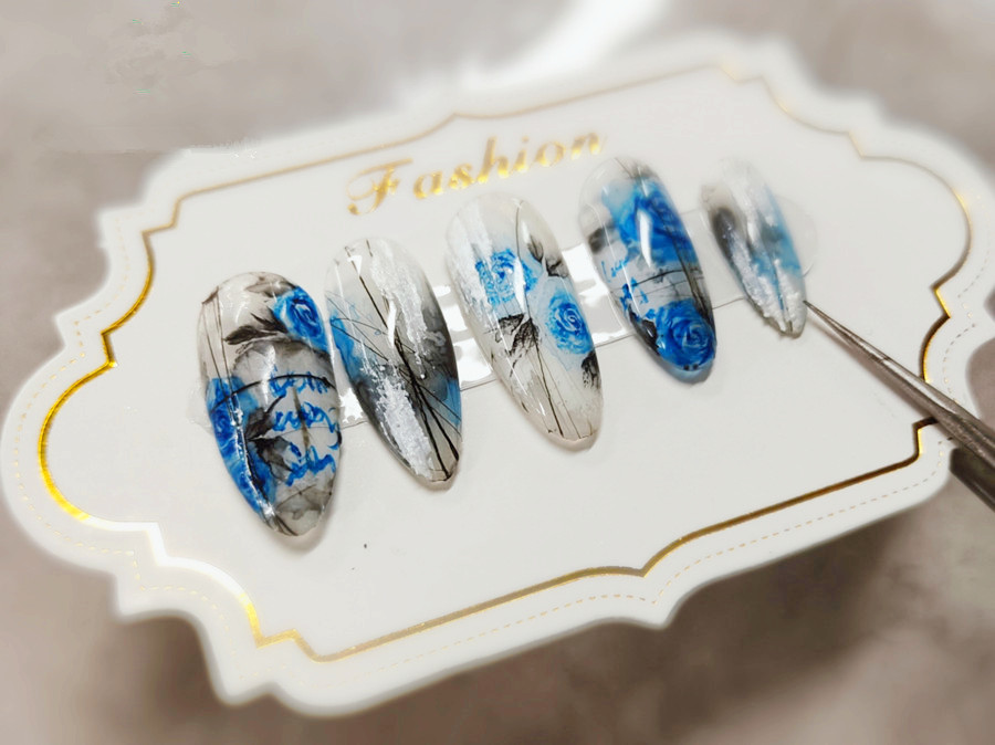 南寧市學美甲---水彩玫瑰美甲