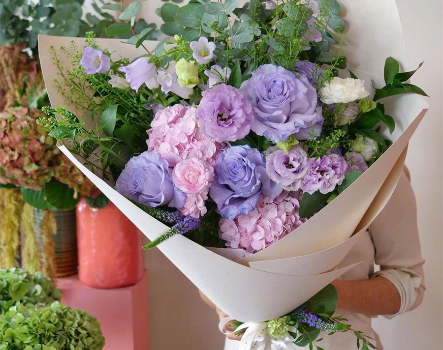 韓系甜美花束，廣西花藝插花造型學校浪漫推薦