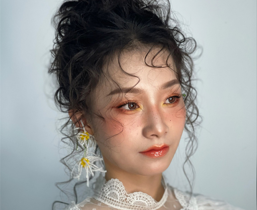 日系風(fēng)尚新娘，廣西新娘造型彩妝學(xué)校作品