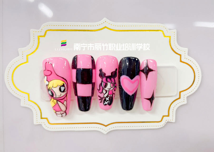 廣西美甲教學課件---美甲掉漆怎么辦？