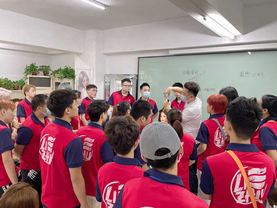 南寧剪發(fā)：打??？剪短？傻傻分不清