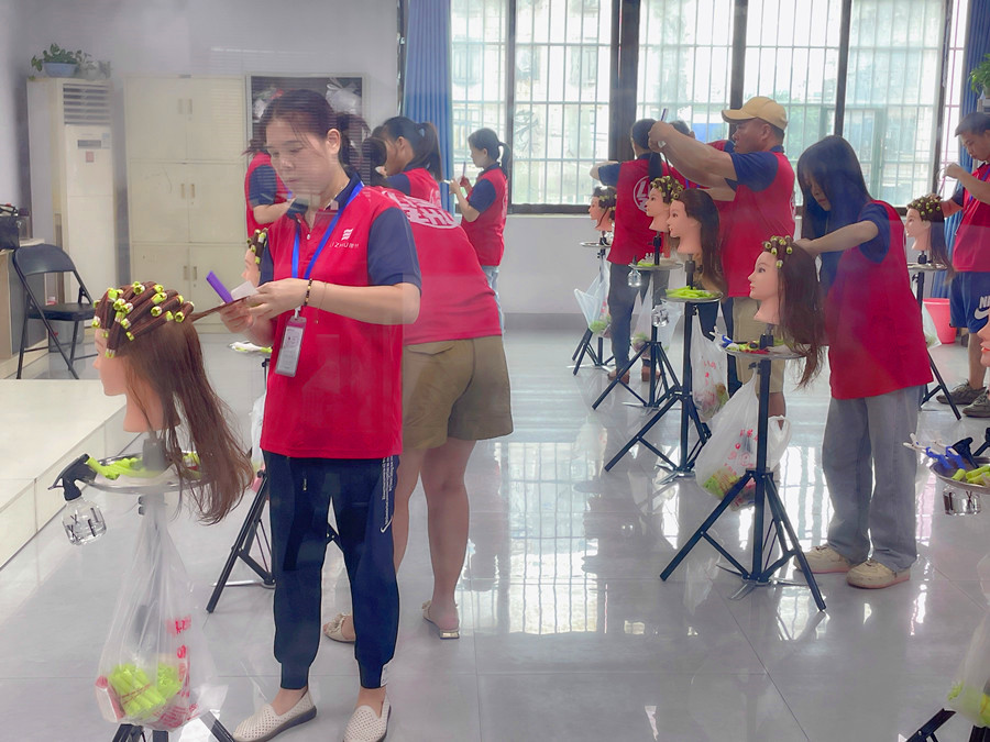 美發(fā)卷發(fā)杠的操作，零基礎學卷發(fā)