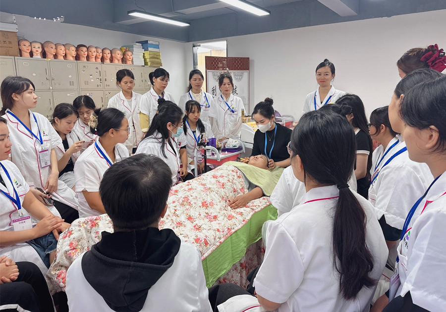 使用美容儀器注意事項(xiàng)，南寧美容儀器培訓(xùn)班教學(xué)