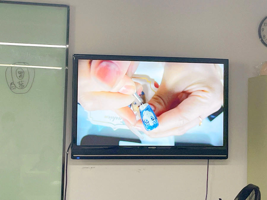 美少女戰(zhàn)士卡通美甲，廣西美甲專(zhuān)業(yè)作品