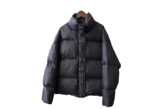 黑色短款羽絨服搭配技巧，廣西人物形象造型課程