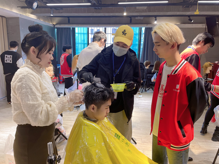 染發(fā)實用技巧，南寧燙染學(xué)校作品