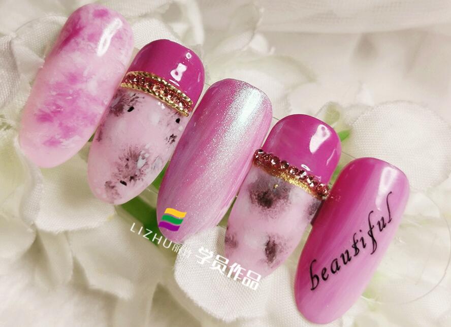 美甲暈染糊成團的原因，南寧美甲培訓(xùn)課程講解