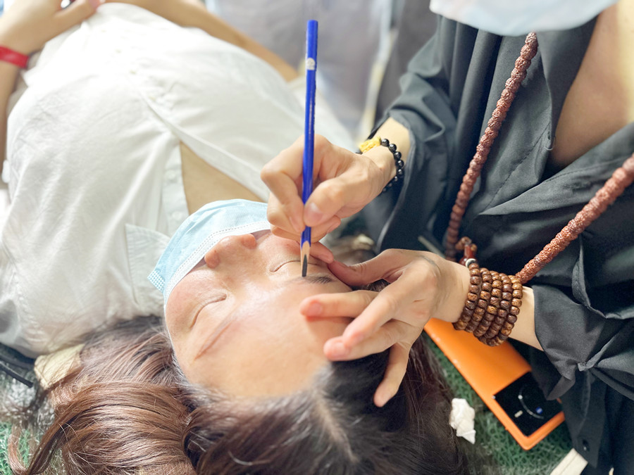 為什么現(xiàn)在這么多人做紋眉？南寧紋繡專業(yè)正規(guī)學(xué)校講解