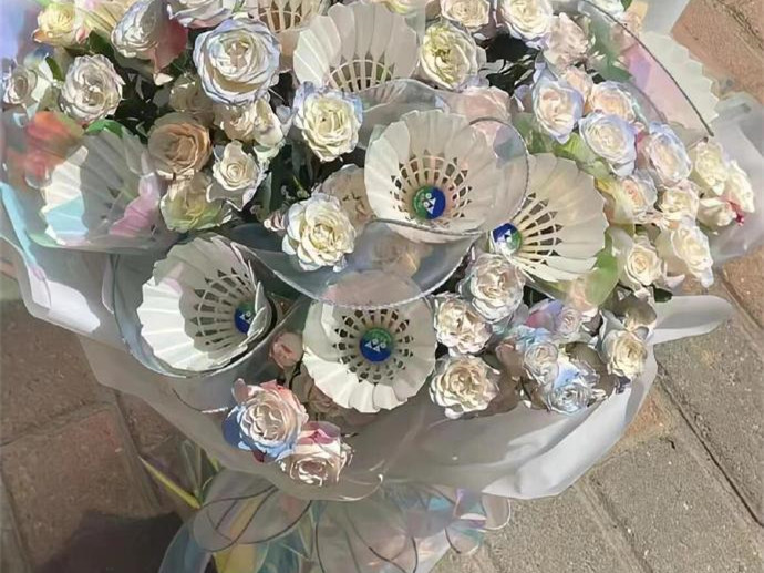 羽毛球花束，南寧鮮花花藝職業(yè)學(xué)校分享