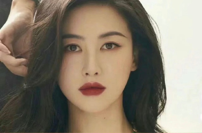 水彎眉教程，南寧化妝師日常必學(xué)