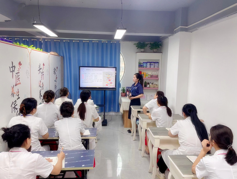 三伏天指什么？南寧美容健康學(xué)校為你講解