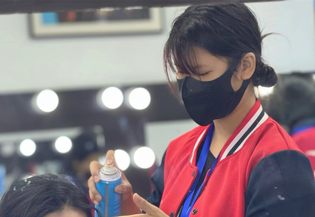 清冷風(fēng)中式造型，南寧化妝師培訓(xùn)學(xué)員作品