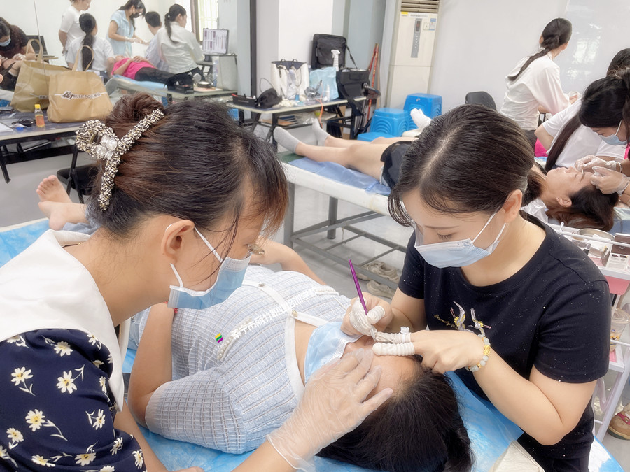 廣西紋繡哪里可以進(jìn)修？色乳的選擇