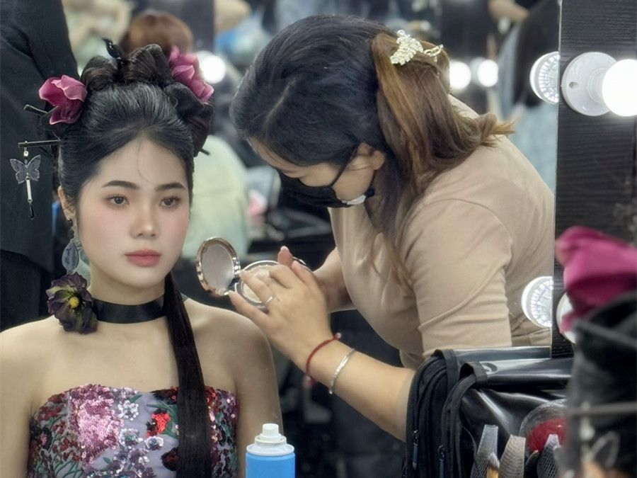 新中式妝容造型，從零學彩妝造型