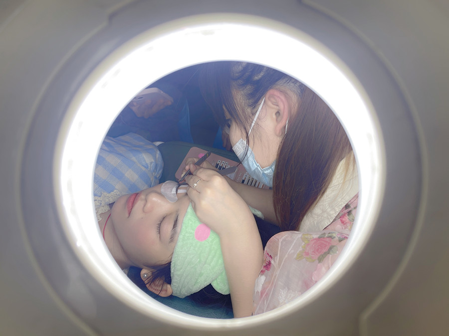 南寧美睫哪里專業(yè)？南寧學(xué)美睫去哪里？