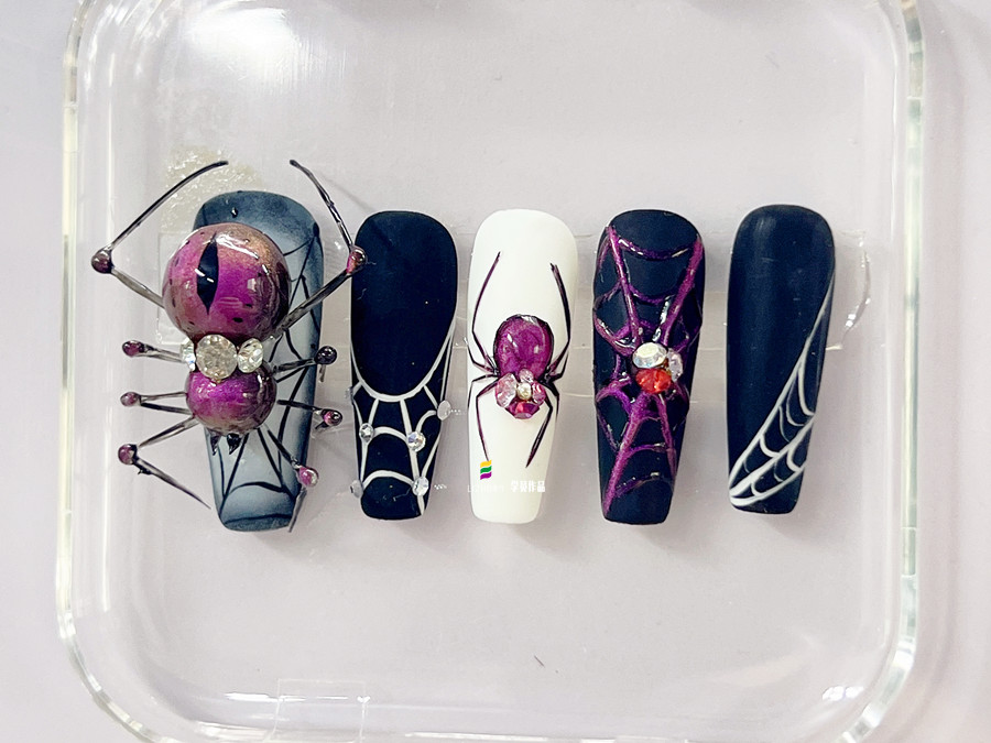 立體蜘蛛辣妹美甲，廣西美甲進(jìn)修深造