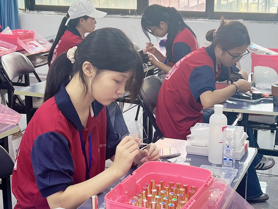 單色美甲練習(xí)，南寧美甲課堂隨拍