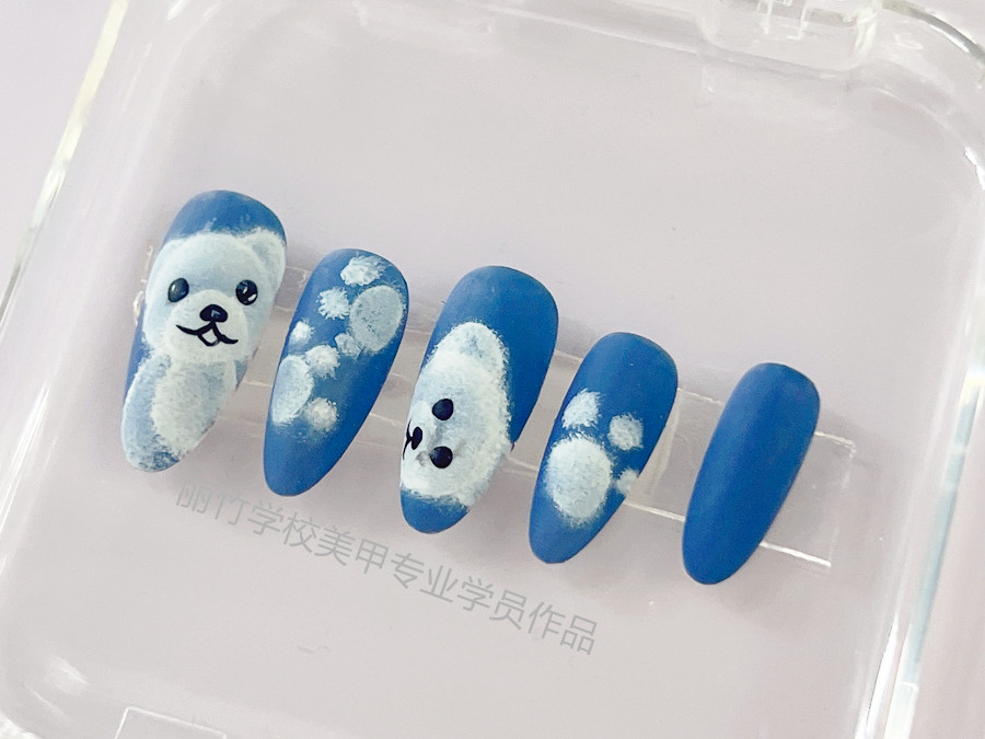 輕松熊美甲，南寧美甲訓練課堂作品