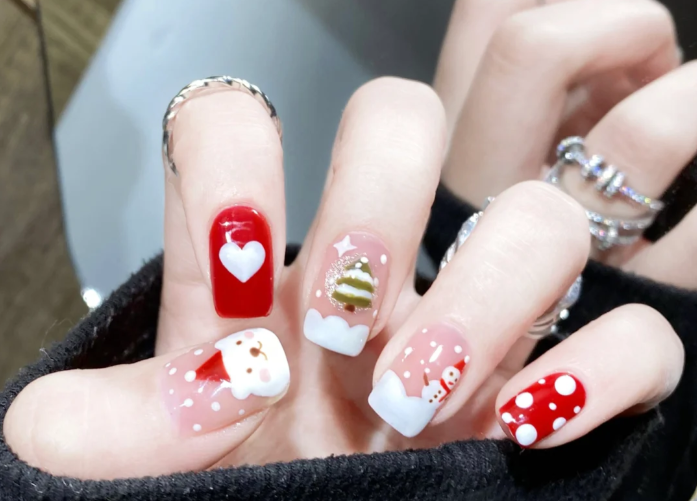 圣誕小熊美甲，南寧美甲設(shè)計(jì)學(xué)校分享教程